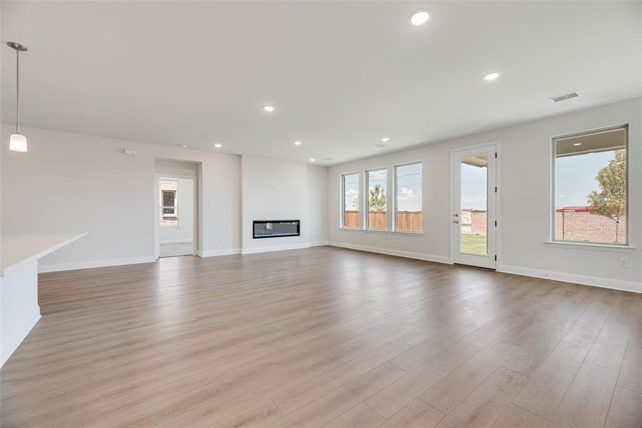 Spacious, unfurnished interior of a new home in Arbors at Legacy Hills, Celina (Image 28).