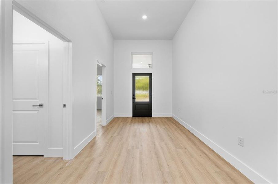 Spacious, unfurnished interior of a new home in , Orlando (Image 39). Spacious, unfurnished interior of a new home in , Orlando (Image 39).