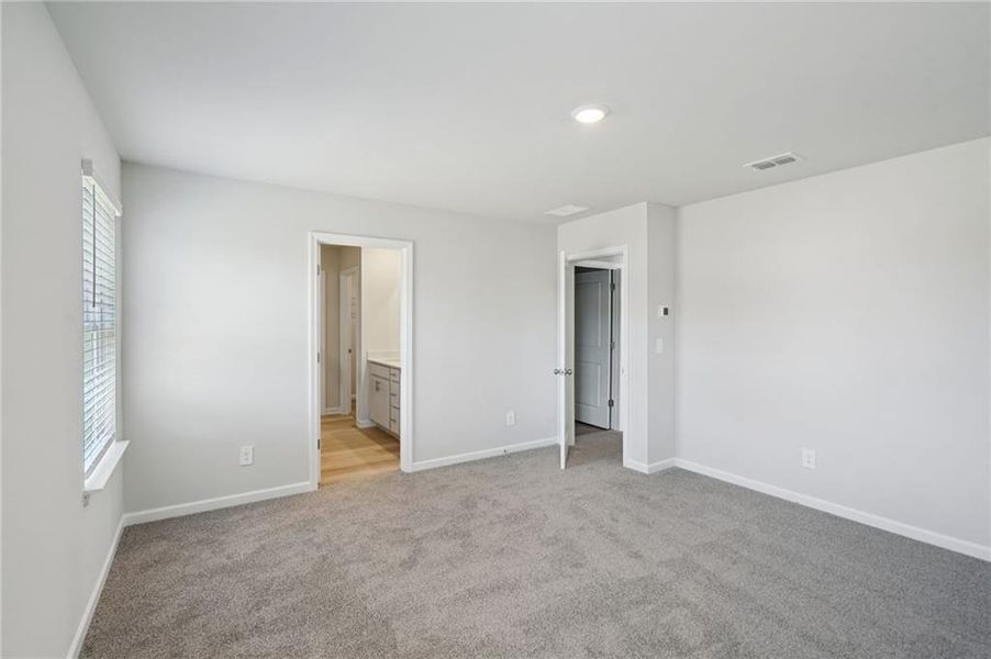 Spacious, unfurnished interior of a new home in Martin Springs - Reserve Series, Lawrenceville (Image 18). Spacious, unfurnished interior of a new home in Martin Springs - Reserve Series, Lawrenceville (Image 18).