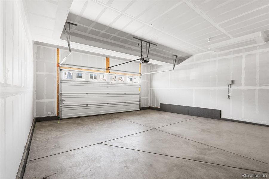 Spacious, unfurnished interior of a new home in Stargaze at Solstice, Littleton (Image 40).