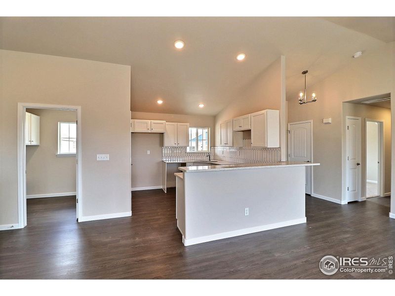 Awesome Kitchen with Breakfast Bar