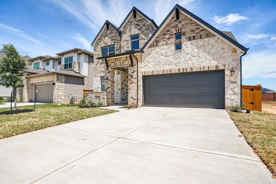 Image 44 of a home in Sunterra 50s. Image 44 of a home in Sunterra 50s.