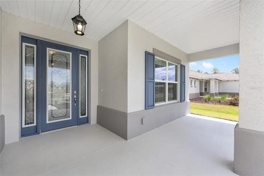 Exterior details and patio area of a home in , Ocala (Image 4). Exterior details and patio area of a home in , Ocala (Image 4).