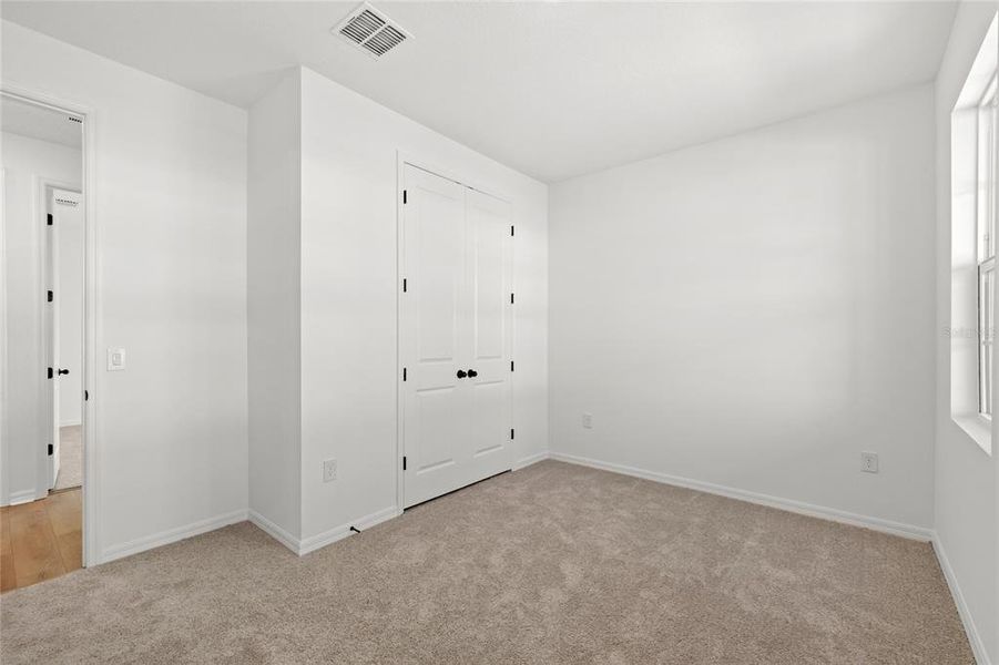 Spacious, unfurnished interior of a new home in , Kissimmee (Image 25).