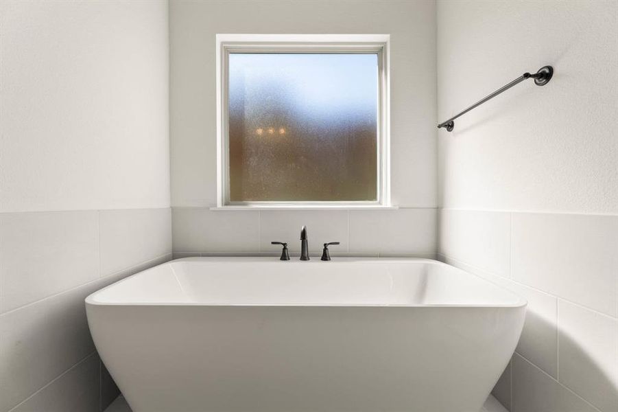 8904 Amistad-Primary Suite-6 8904 Amistad-Primary Suite-6