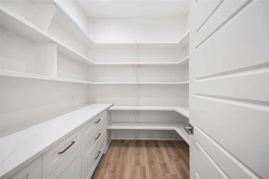 Spacious, unfurnished interior of a new home in , Humble (Image 25).