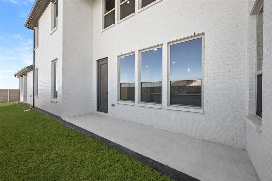 8620 Treeline- Back-1