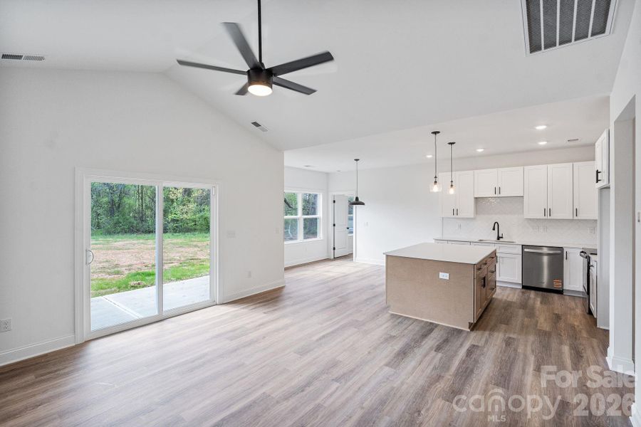 Spacious, unfurnished interior of a new home in , Lawndale (Image 35).