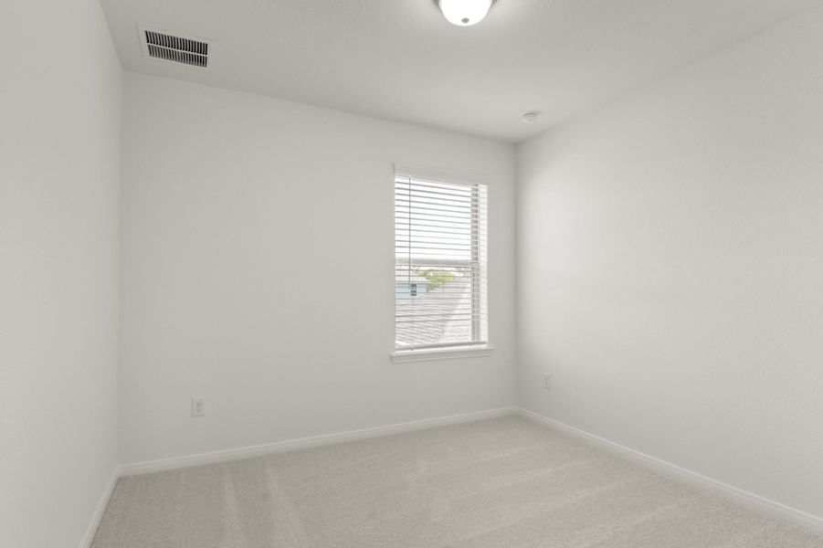 Spacious, unfurnished interior of a new home in Trace, San Marcos (Image 14).