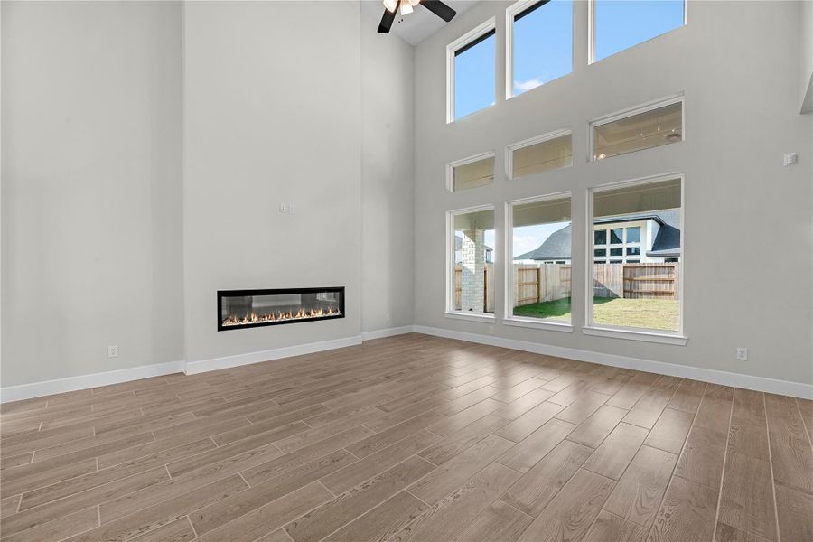 Spacious, unfurnished interior of a new home in Grange - 55', Katy (Image 18).