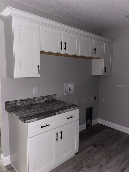 Furnished interior view inside a new home in , Dunnellon (Image 8).