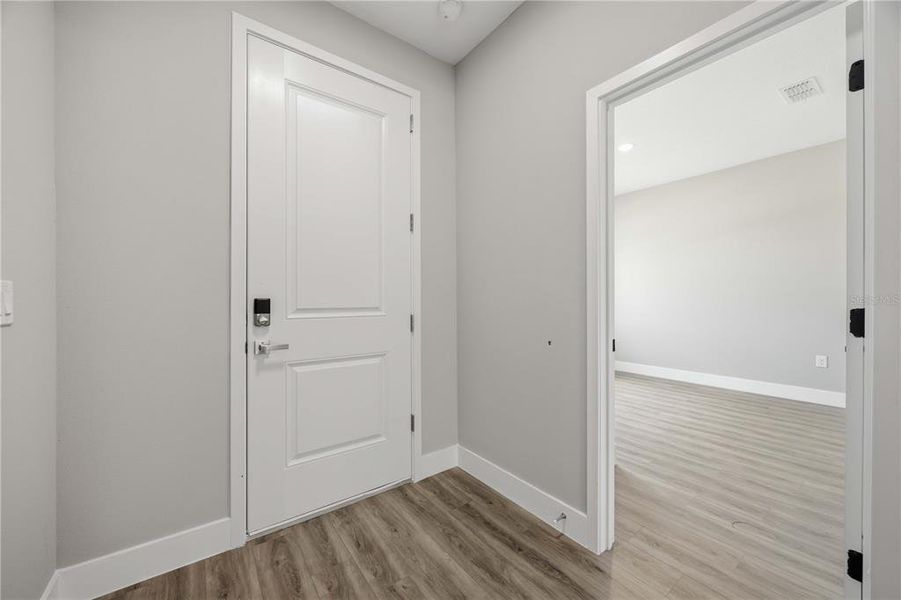Spacious, unfurnished interior of a new home in , Winter Haven (Image 32).