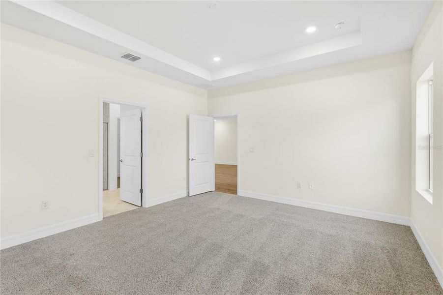 Spacious, unfurnished interior of a new home in , North Port (Image 24).