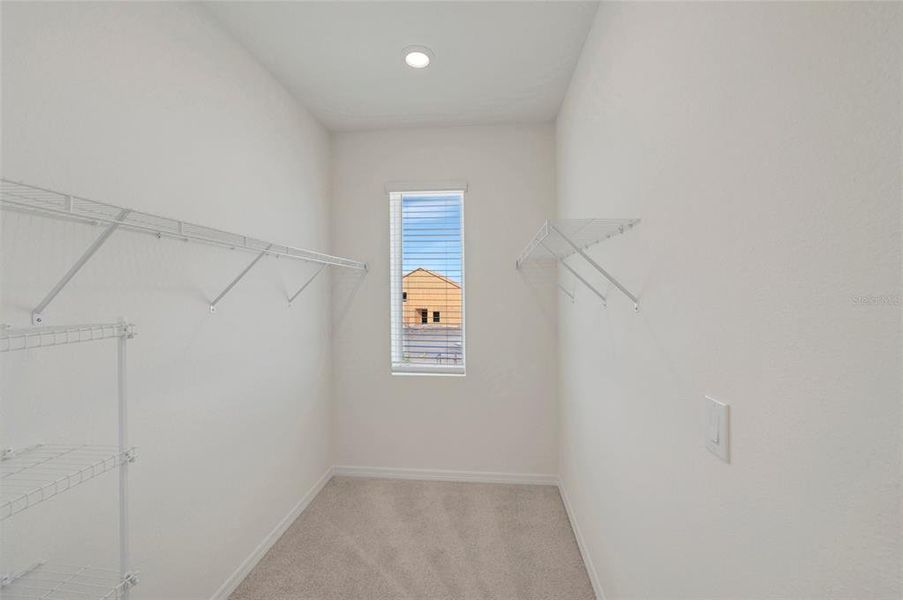 Spacious, unfurnished interior of a new home in , Apollo Beach (Image 14).
