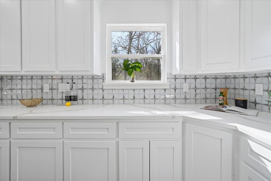 Furnished interior view inside a new home in , Mabank (Image 15).