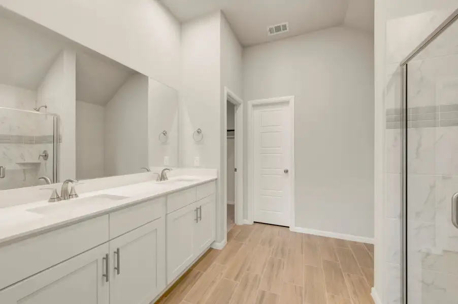 Owners Bathroom
