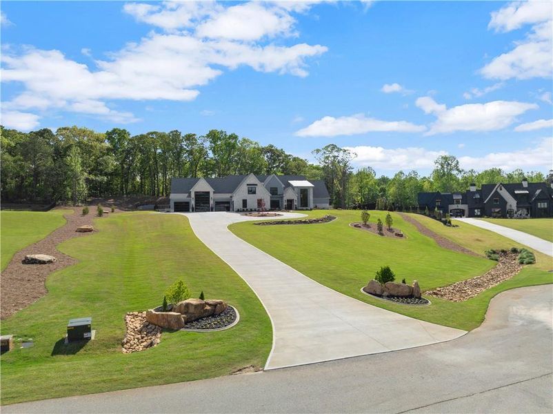 Image 102 of a home in .