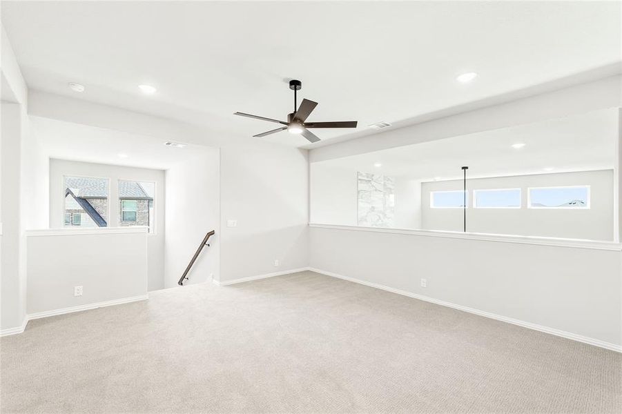 Spacious, unfurnished interior of a new home in The Oaks, Red Oak (Image 23).