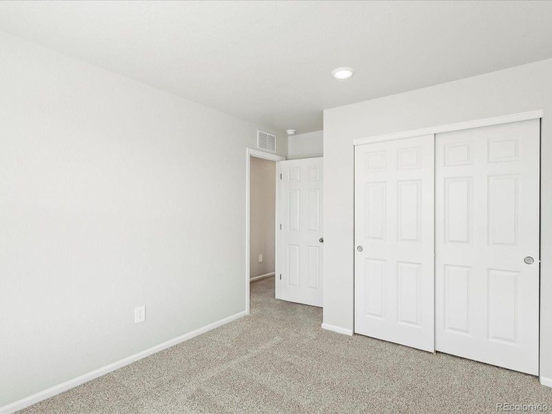 Spacious, unfurnished interior of a new home in Westgate, Greeley (Image 31).