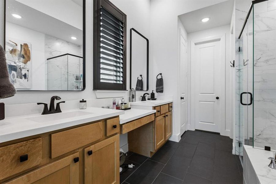 Furnished interior view inside a new home in Gateway Village - The Reserve, Denison (Image 32).