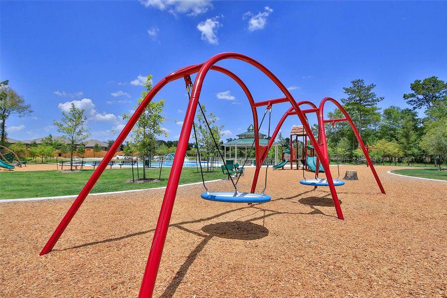 Community amenities in Pinewood Trails, Cleveland (Image 22).