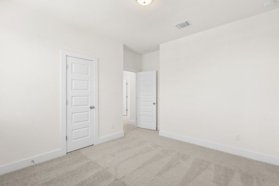Spacious, unfurnished interior of a new home in Blackhawk, Pflugerville (Image 35).