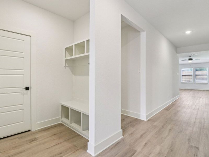 Spacious, unfurnished interior of a new home in Sagebrooke - Classic Series, San Antonio (Image 32). Spacious, unfurnished interior of a new home in Sagebrooke - Classic Series, San Antonio (Image 32).