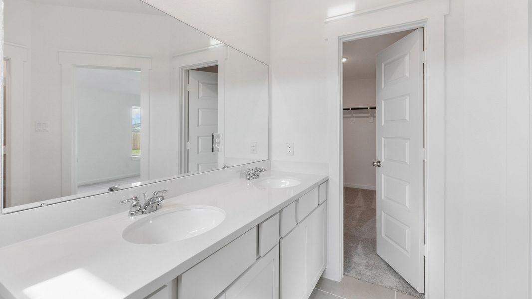 Furnished interior view inside a new home in Cielo, Conroe (Image 26). Furnished interior view inside a new home in Cielo, Conroe (Image 26).