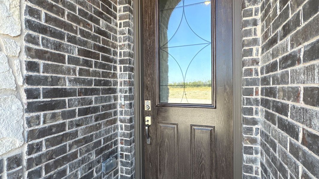 Exterior details and patio area of a home in Peachtree Meadows, Rockwall (Image 3).