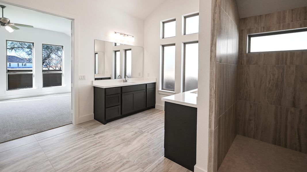 Furnished interior view inside a new home in Juniper Springs, Lockhart (Image 13).