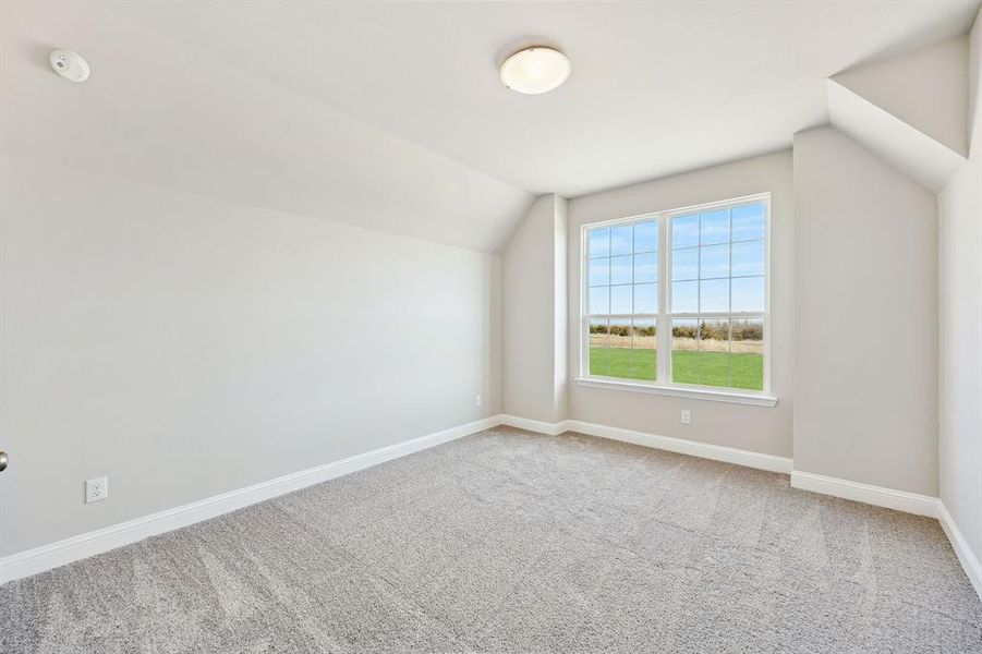 Spacious, unfurnished interior of a new home in Venetian, Weston (Image 16).