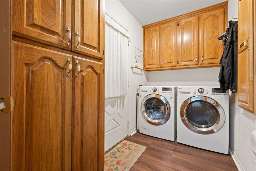 Image 33 of a home in . Image 33 of a home in .