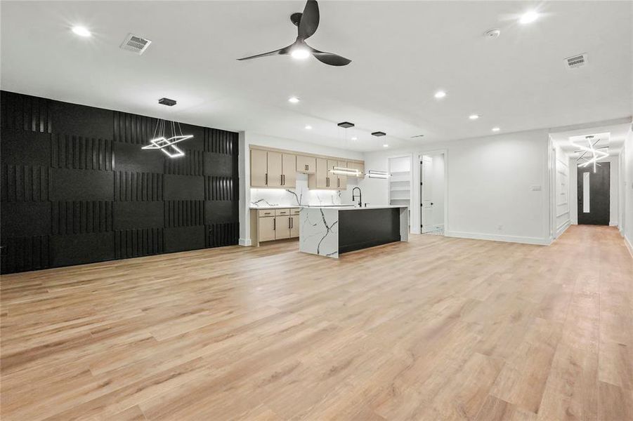 Spacious, unfurnished interior of a new home in , Dallas (Image 14). Spacious, unfurnished interior of a new home in , Dallas (Image 14).