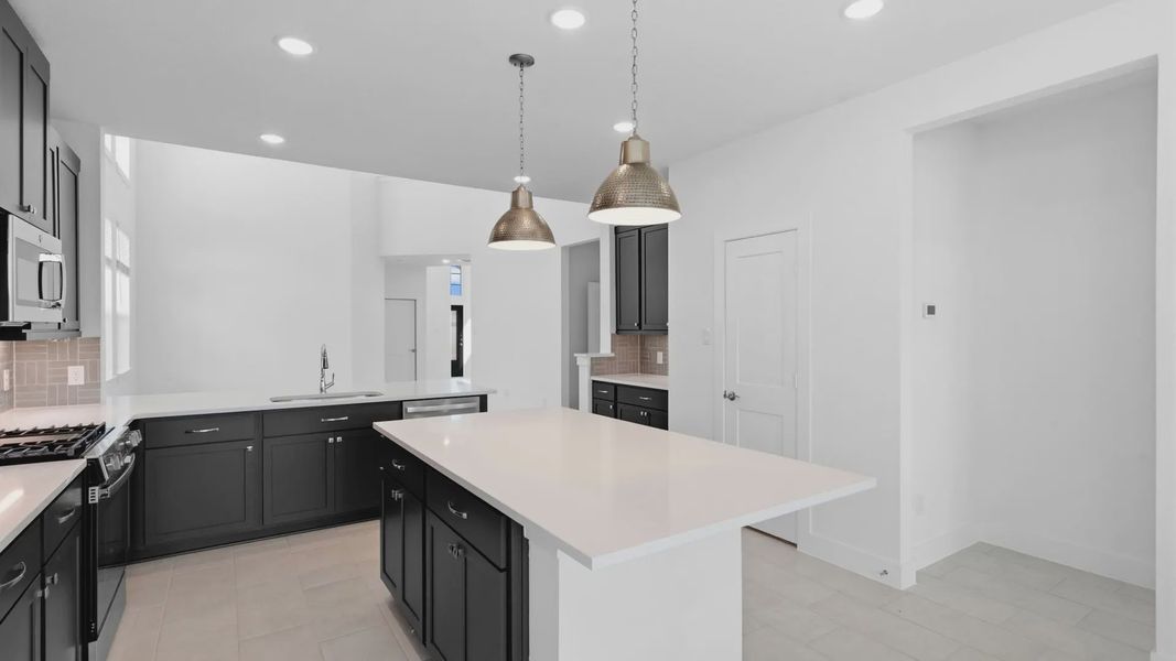 Furnished interior view inside a new home in Emory Glen, Magnolia (Image 8).
