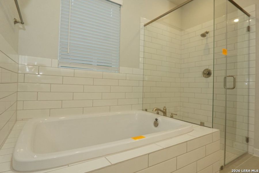 Close-up of interior finishes inside a home in Ladera - High Point 45', San Antonio (Image 15).