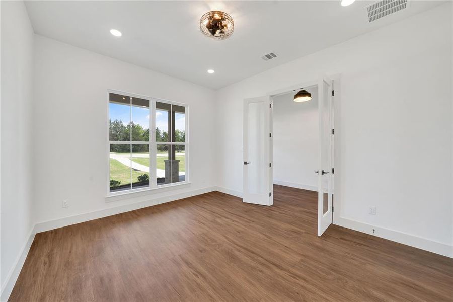 Spacious, unfurnished interior of a new home in , Caddo Mills (Image 20).