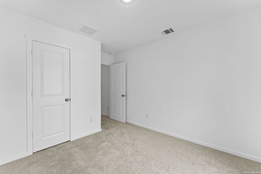 Spacious, unfurnished interior of a new home in Waterwheel, San Antonio (Image 17).