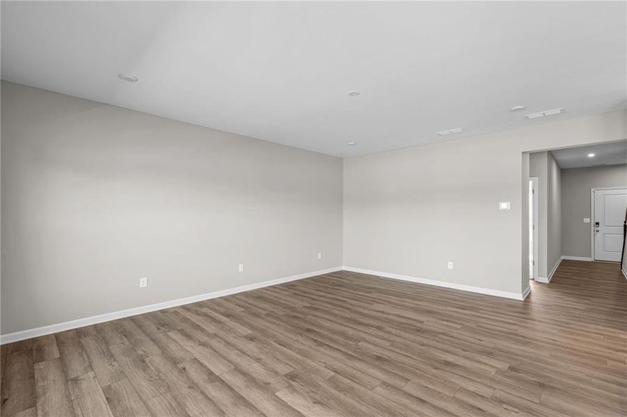 Spacious, unfurnished interior of a new home in Twin Lakes, Hoschton (Image 34).