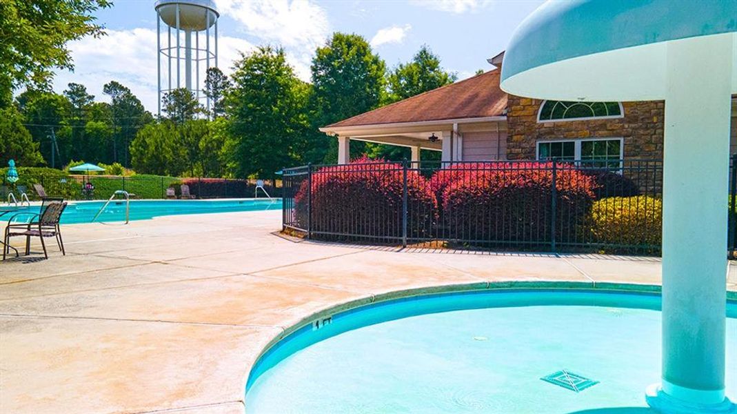 Community amenities in Heritage Pointe, Senoia (Image 44).