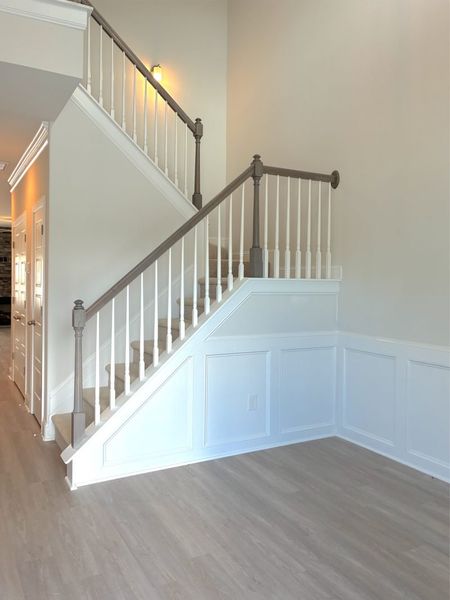 Spacious, unfurnished interior of a new home in Weybridge, Burlington (Image 38).