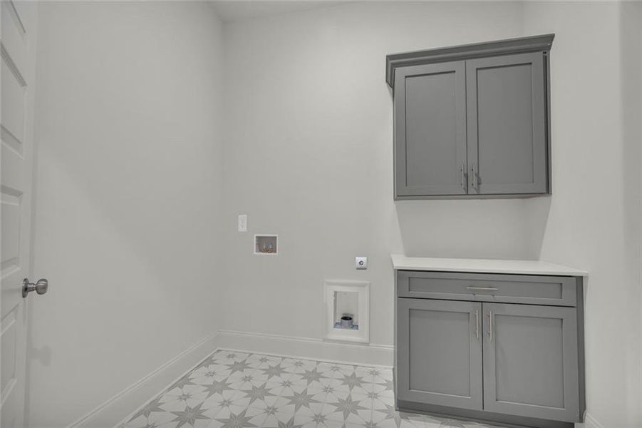 Spacious, unfurnished interior of a new home in , Gainesville (Image 23).
