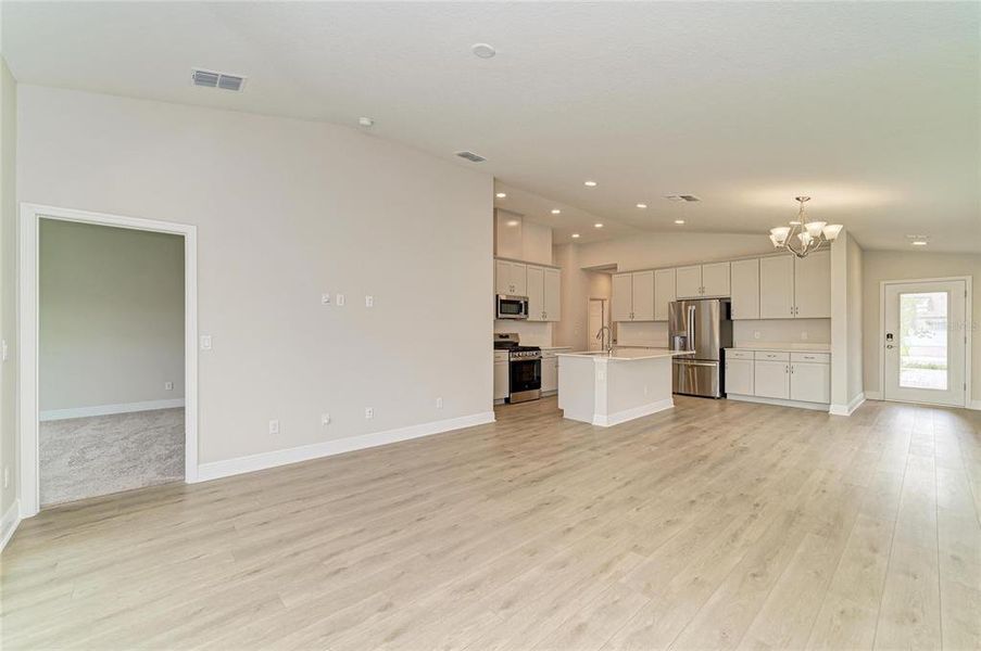 Spacious, unfurnished interior of a new home in Crosswind Point, Parrish (Image 18).