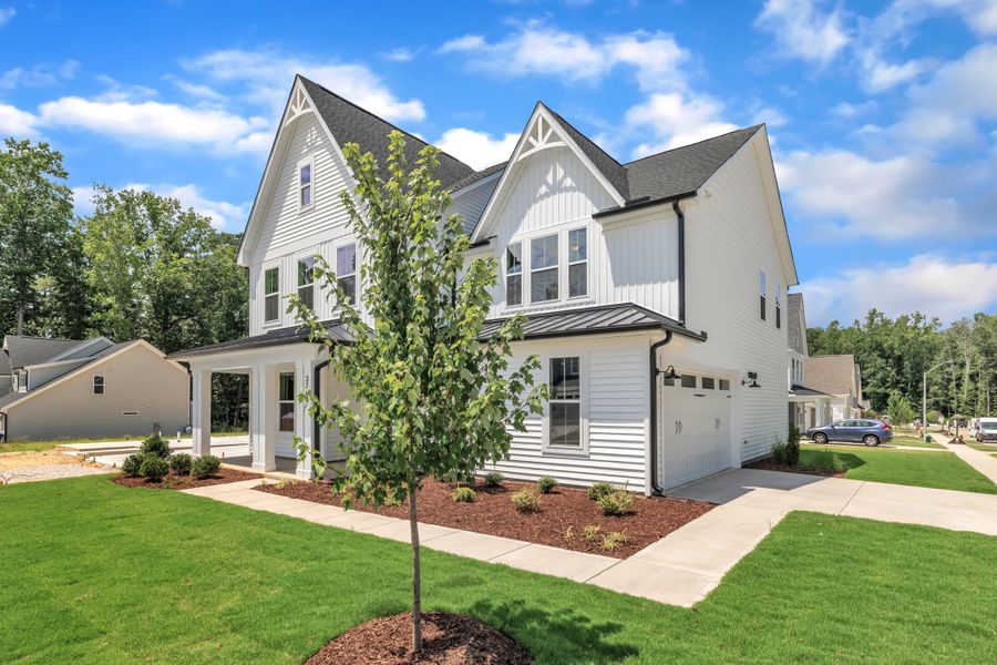 Image 128 representing the The Hampton by RobuckHomes in Kennebec Crossing, Angier, NC. Image 128 representing the The Hampton by RobuckHomes in Kennebec Crossing, Angier, NC.