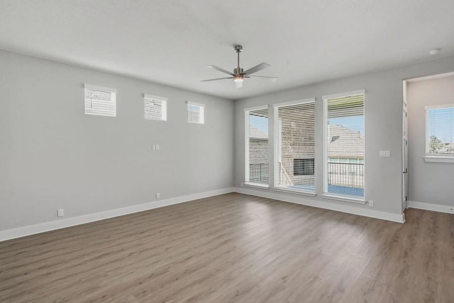 Representative unfurnished interior of a home built from the Cohen by Chesmar Homes in Esperanza 60's, Boerne (Image 11).