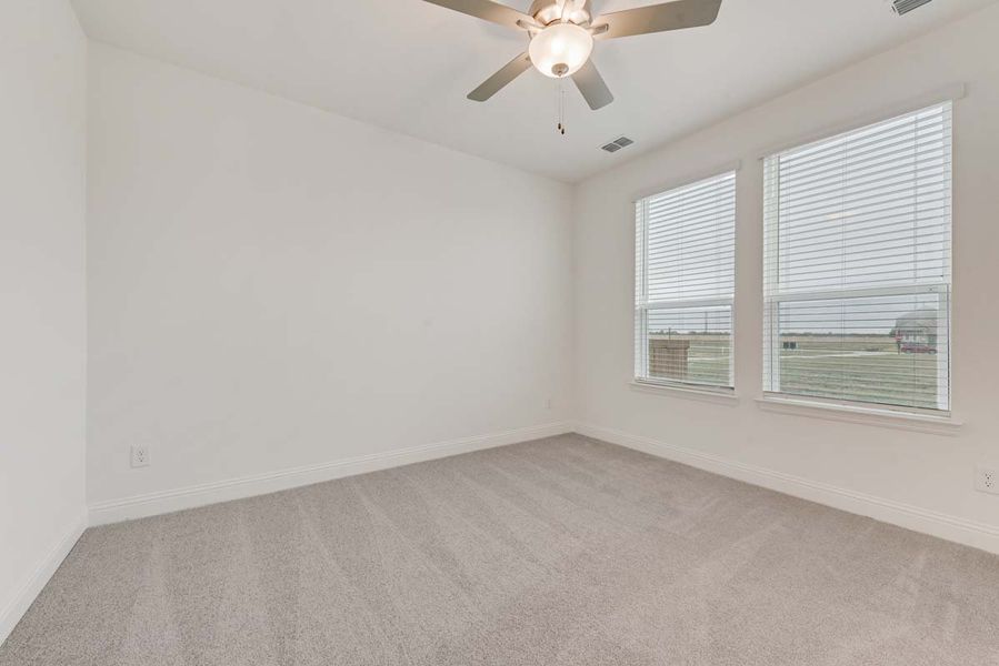 Representative unfurnished interior of a home built from the Eastholme by Pacesetter Homes in Elevon, Lavon (Image 21).