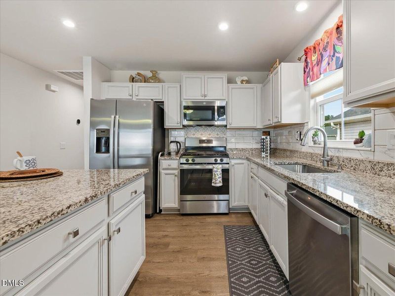 13-Kitchen 13-Kitchen