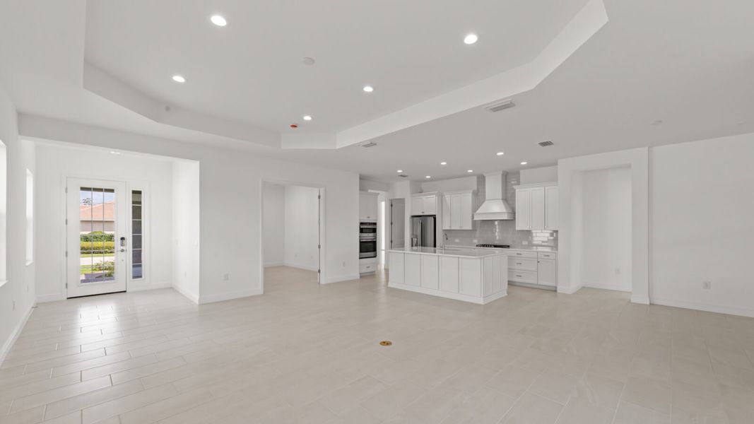 Spacious, unfurnished interior of a new home in Verandah, Fort Myers (Image 15).