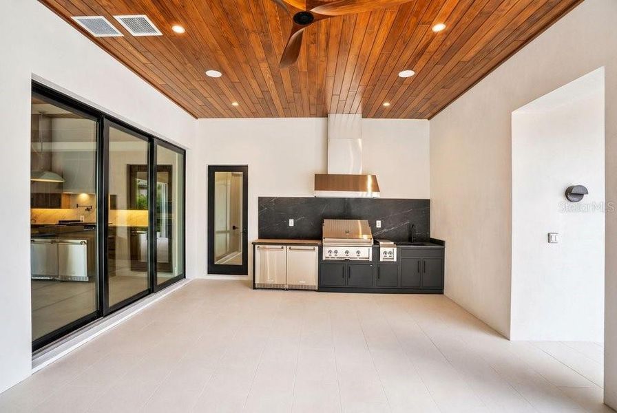Image 87 of a home in .