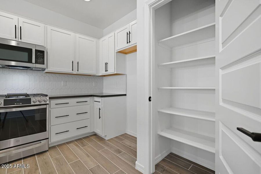 8827 W PASADENA Avenue - Ready Now! 8827 W PASADENA Avenue - Ready Now!