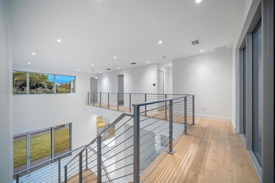 Spacious, unfurnished interior of a new home in , Weston (Image 21).